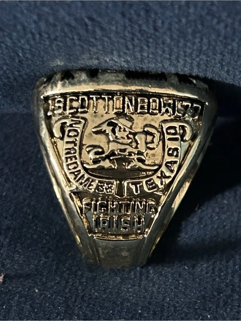 1977 Notre Dame Fighting Irish Ring Fan Ring Size 11